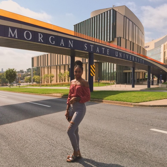 💛Meet Your Posher, Shani💛 - Picture 5 of 7